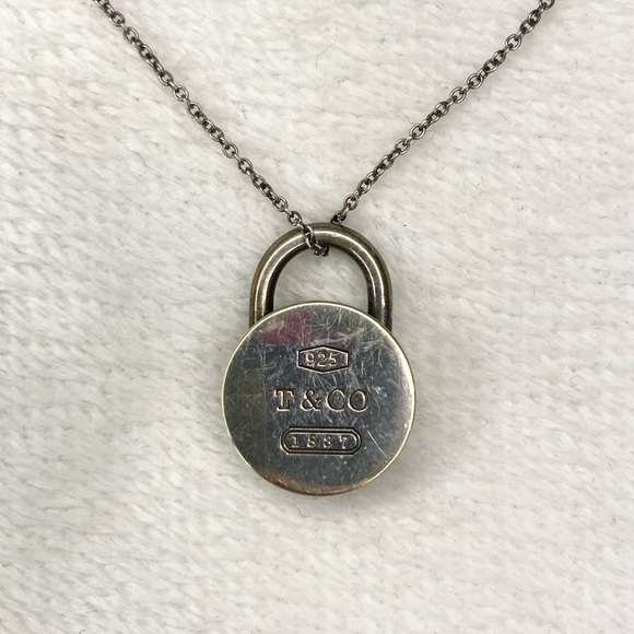 Tiffany & Co. Padlock Pendant Necklace.Sterling Silver 925. SCRATCHES. - Picture 4 of 5